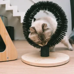HappyCat Mila katte massagebørste Kradsetræer Og Klatremøbler Til Kat