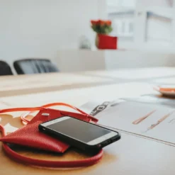 Outlet Pari Phone Pocket Red/Chilli Hunter Tasker I Læder