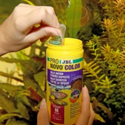 Best PRONovo Color Grano M 250 ml Fiskefoder Til Ferskvandsfisk